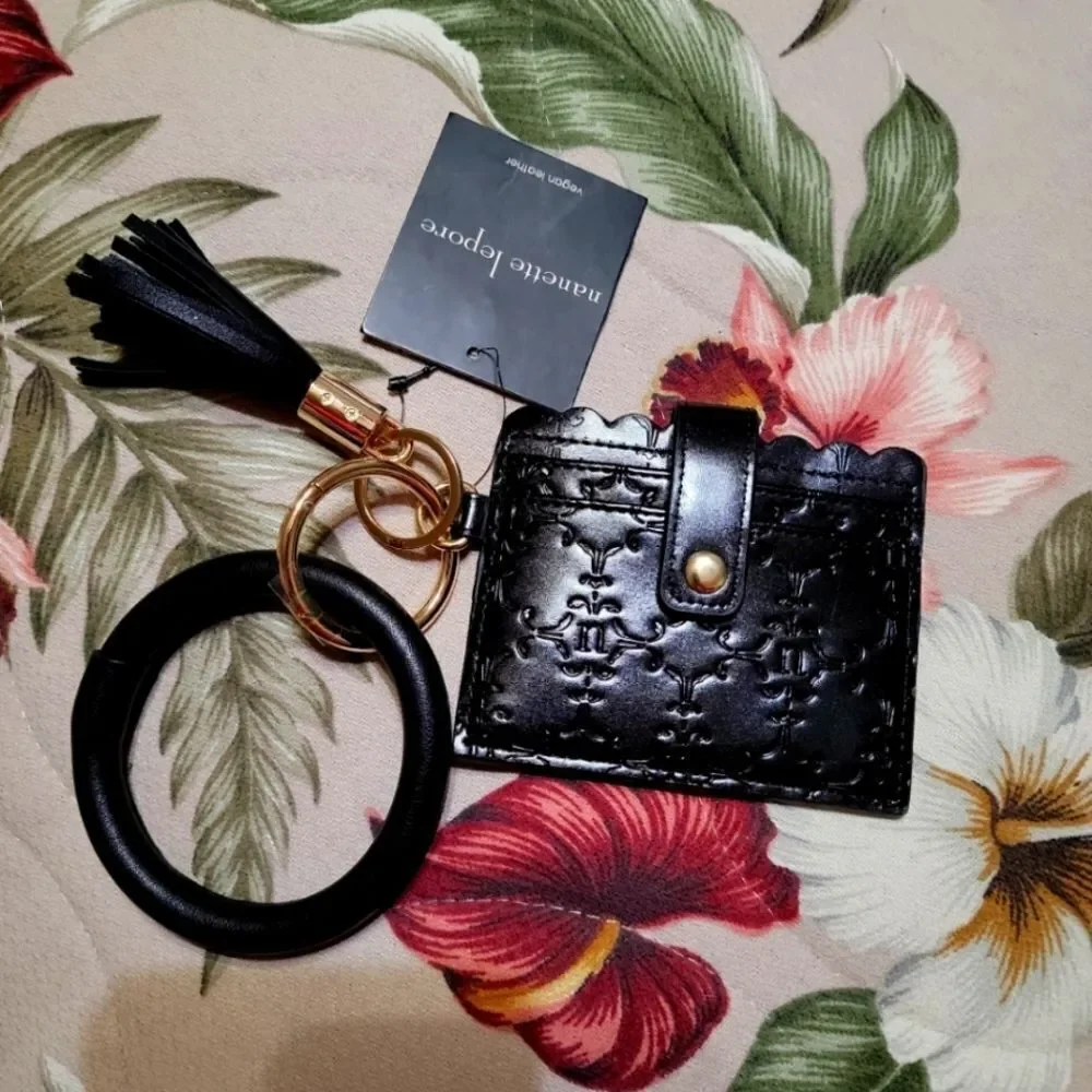 #078 Nanette Lepore Alli CC case w ring bracelet & black tassel
